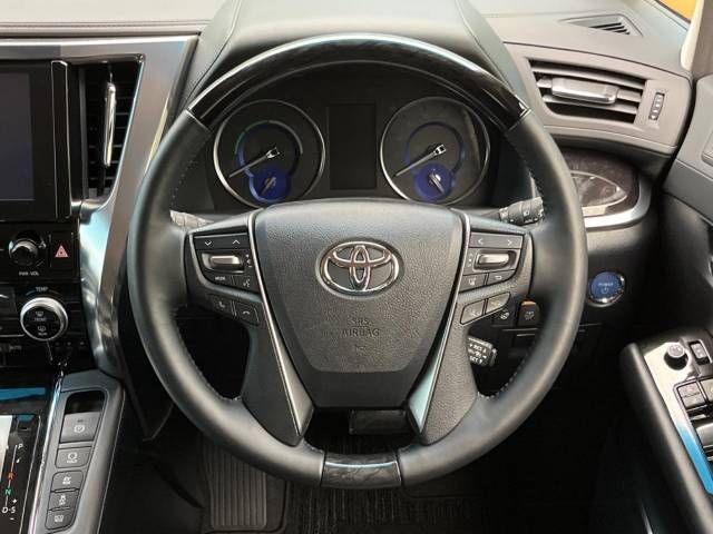 Toyota ALPHARD HYBRID 2023-01 184998-12