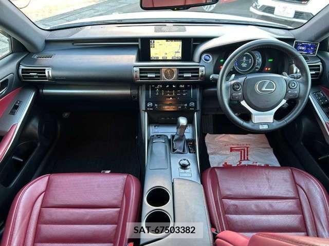 Lexus IS 2013-12 208930-14