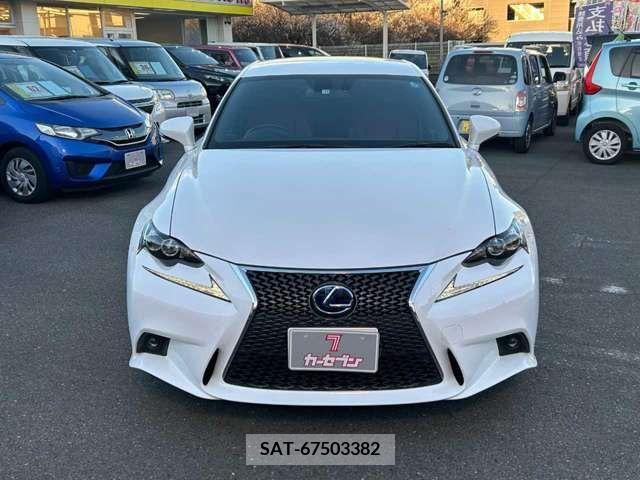 Lexus IS 2013-12 208930-1