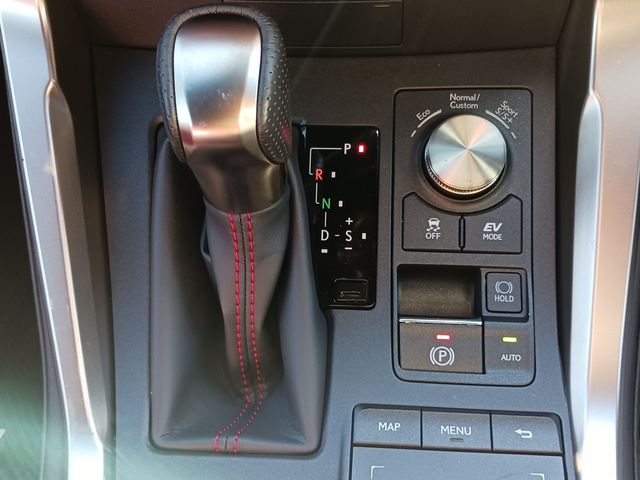 Lexus NX 2018-08 8765-21