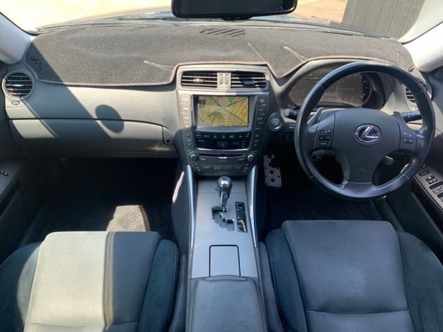 Lexus IS 2010-01 2629-1