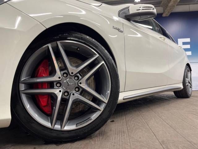 Amg A-Class 2014-10 28307-14
