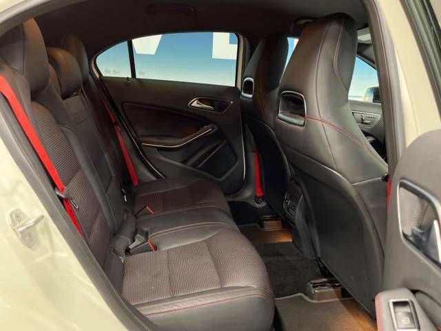 Amg A-Class 2014-10 28307-9
