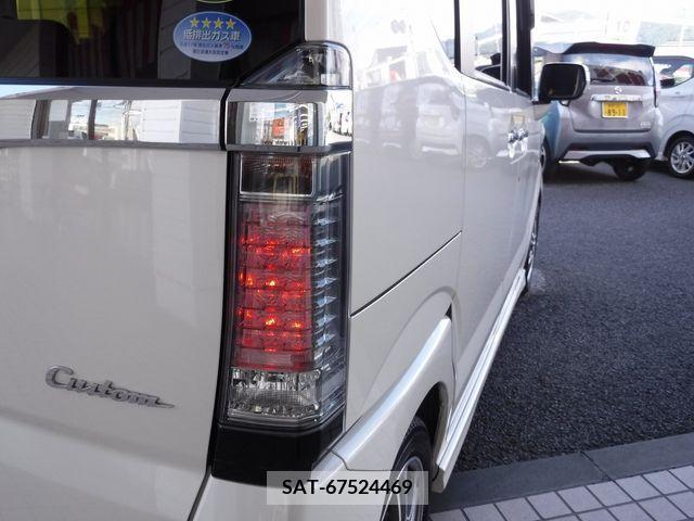 Honda N BOX CUSTOM 2017-03 347890-6