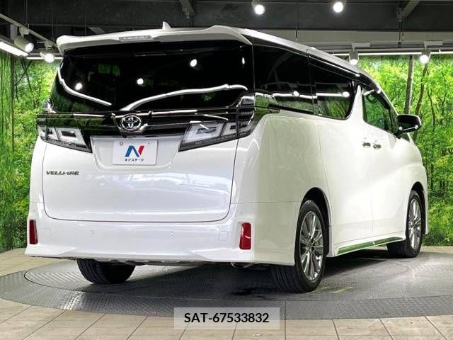 Toyota VELLFIRE 2020-08 215788-18