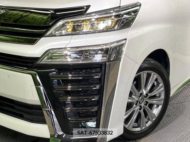 Toyota VELLFIRE 2020-08 215788-13