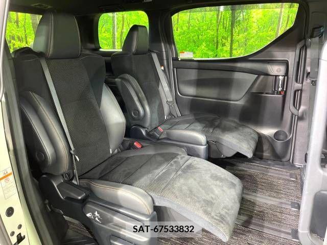 Toyota VELLFIRE 2020-08 215788-9