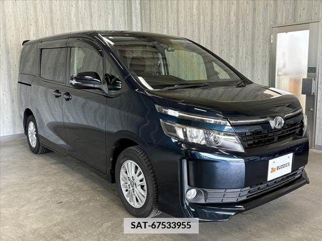Toyota VOXY 2016-10 370339-7