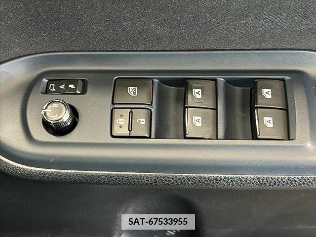 Toyota VOXY 2016-10 370339-28