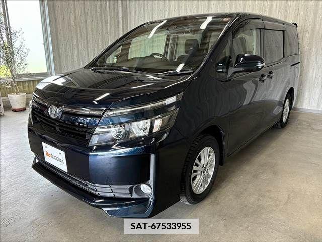 Toyota VOXY 2016-10 370339-9