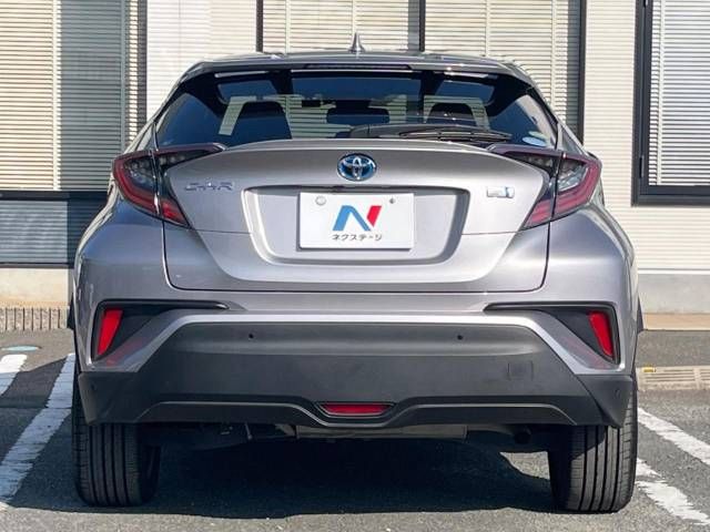 Toyota C-HR 2017-01 189909-16
