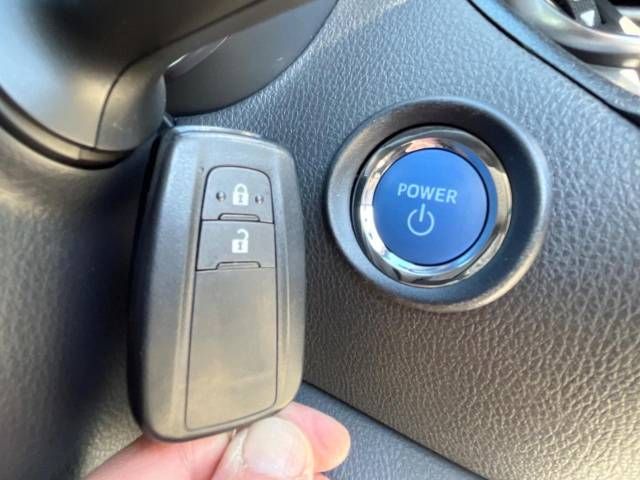 Toyota C-HR 2017-01 189909-4