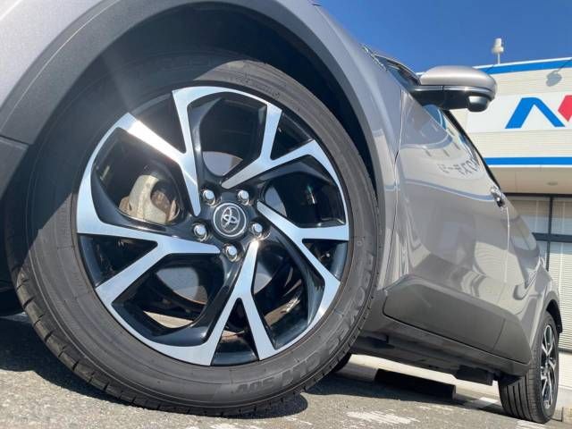Toyota C-HR 2017-01 189909-14