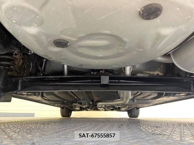 Toyota SIENTA 2020-12 343574-19