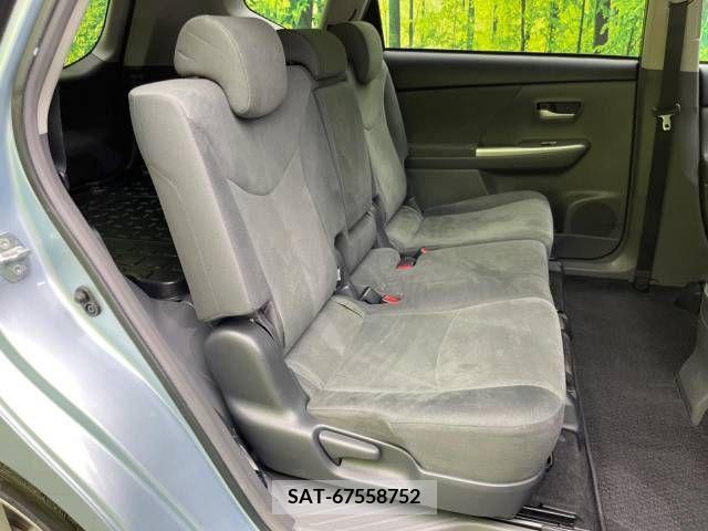 Toyota PRIUS ALPHA 2011-08 322211-9