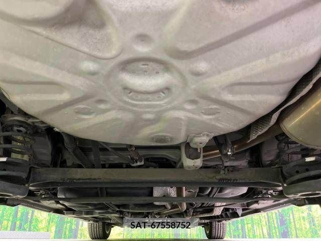 Toyota PRIUS ALPHA 2011-08 322211-19