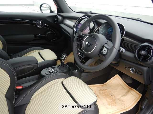 Bmw MINI 2023-11 378984-13