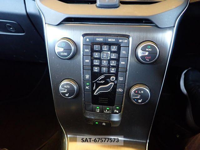 Volvo V40 2013-07 349056-14