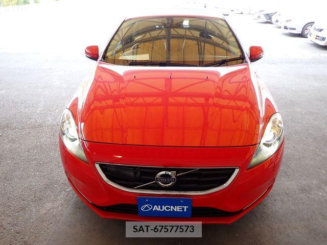 Volvo V40 2013-07 349056-4