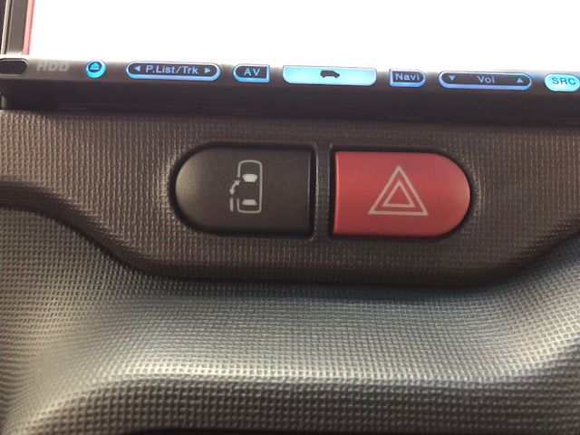 Toyota SPADE 2012-08 180793-11