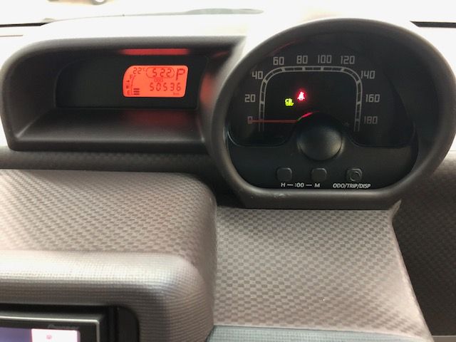 Toyota SPADE 2012-08 180793-7