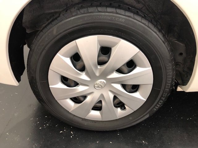 Toyota SPADE 2012-08 180793-25
