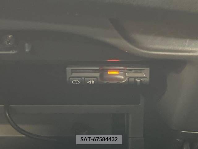 Nissan NOTE 2014-07 365418-6