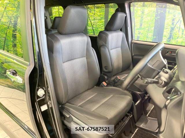 Toyota VOXY 2019-03 226362-8