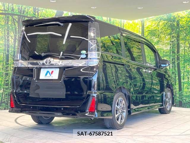 Toyota VOXY 2019-03 226362-17