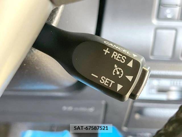 Toyota VOXY 2019-03 226362-7