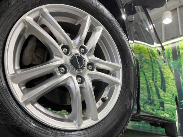 Toyota VOXY 2015-06 196050-14