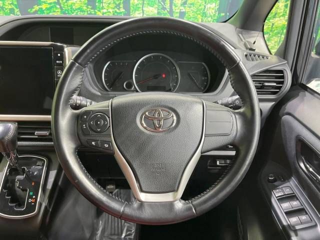 Toyota VOXY 2015-06 196050-12