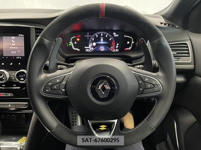 Renault MEGANE 2022-04 222086-12