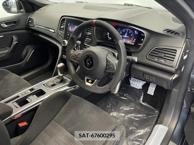 Renault MEGANE 2022-04 222086-1