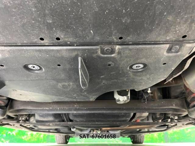 Toyota PRIUS 2015-01 322139-18