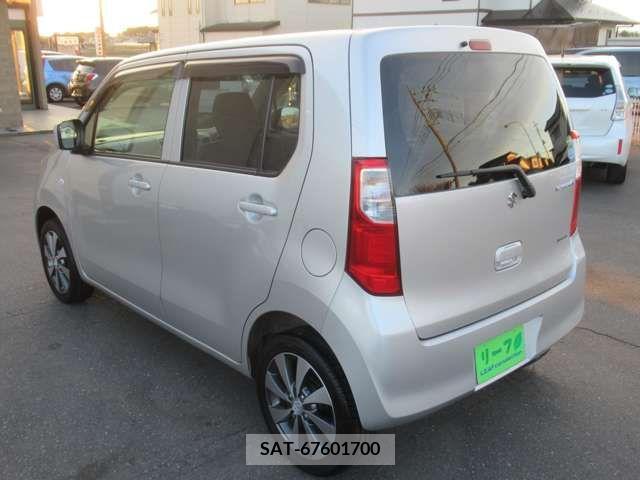 Suzuki WAGON R 2013-05 215604-4