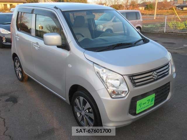 Suzuki WAGON R 2013-05 215604-2