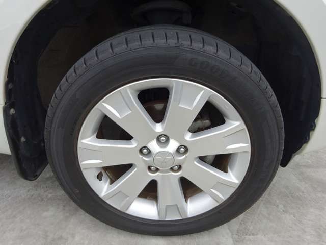 Mitsubishi DELICA D5 2016-04 188497-14