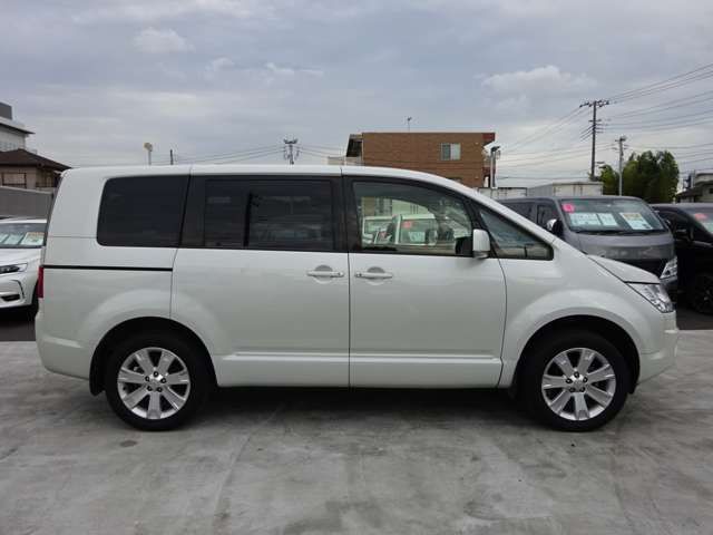 Mitsubishi DELICA D5 2016-04 188497-10