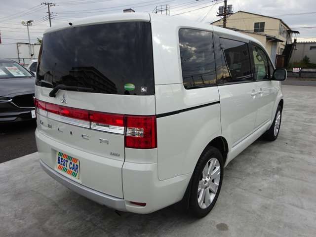 Mitsubishi DELICA D5 2016-04 188497-7