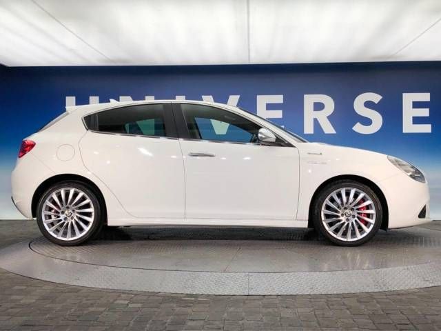 ALFA ROMEO GIULIETTA 2013-08 194308-19