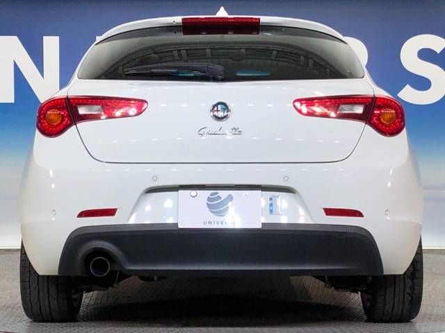 ALFA ROMEO GIULIETTA 2013-08 194308-18