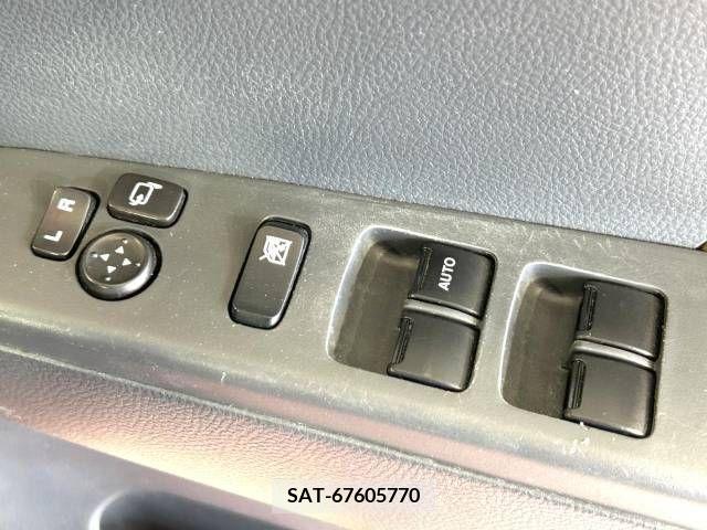 Nissan MOCO 2012-06 324559-6