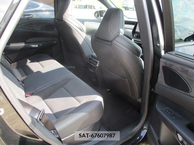 Lexus RX 2023-05 363060-8