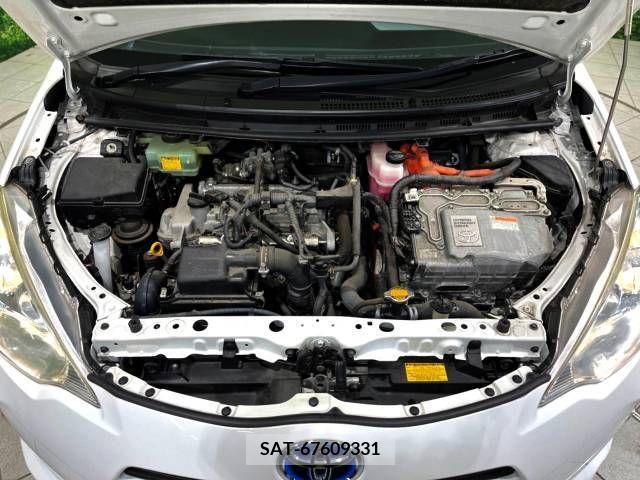Toyota AQUA 2013-12 327958-18