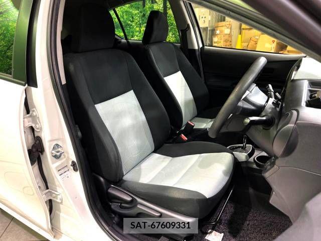 Toyota AQUA 2013-12 327958-8