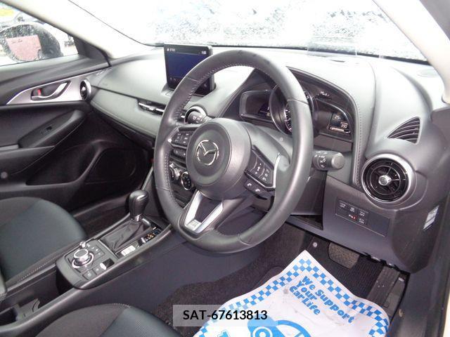 Mazda CX-3 2022-01 302075-1