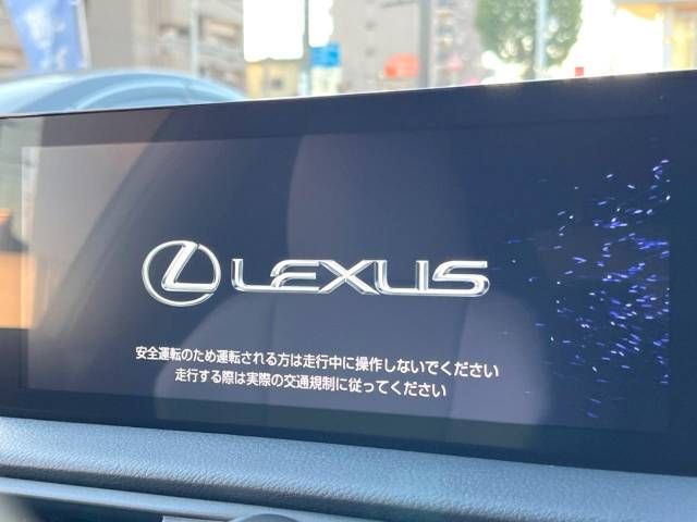 Lexus IS 2022-07 194252-3