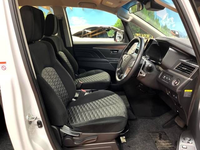 Mitsubishi DELICA D5 2023-05 28243-8