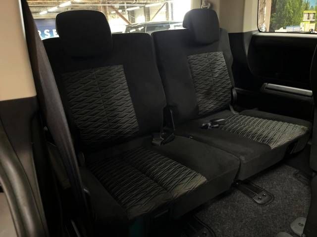 Mitsubishi DELICA D5 2023-05 28243-10
